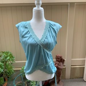 NWOT. Sweet, Summery Lacy, Stretchy Top. Sz. Jr. L